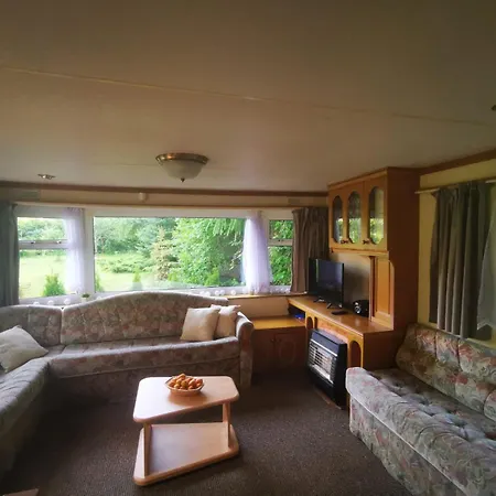 Pod Mazurskim Niebem Holiday home *